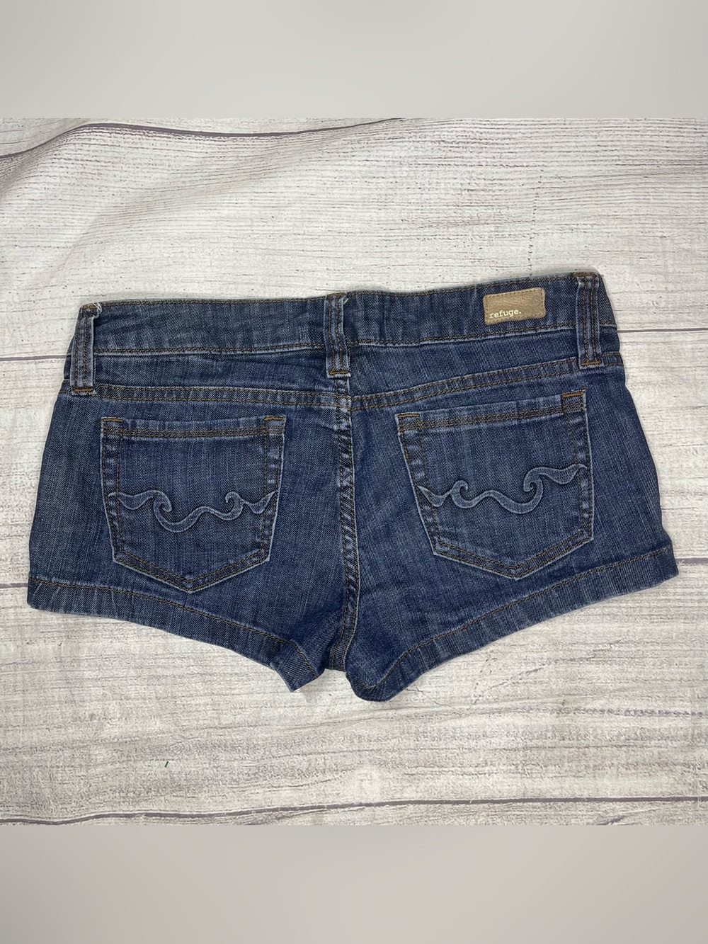 Refuge Women’s 7 Y2K 2000s Era Mini Denim Shorts